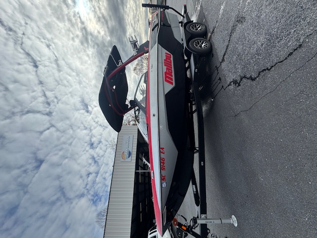 2022 Malibu Wakesetter 23 LSV Icon